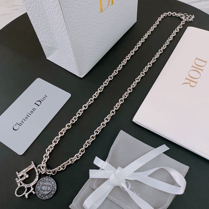 chr1st1an D10r necklaces